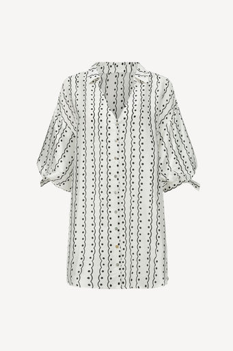 Blondie Beach Shirt in Shell of the Ball